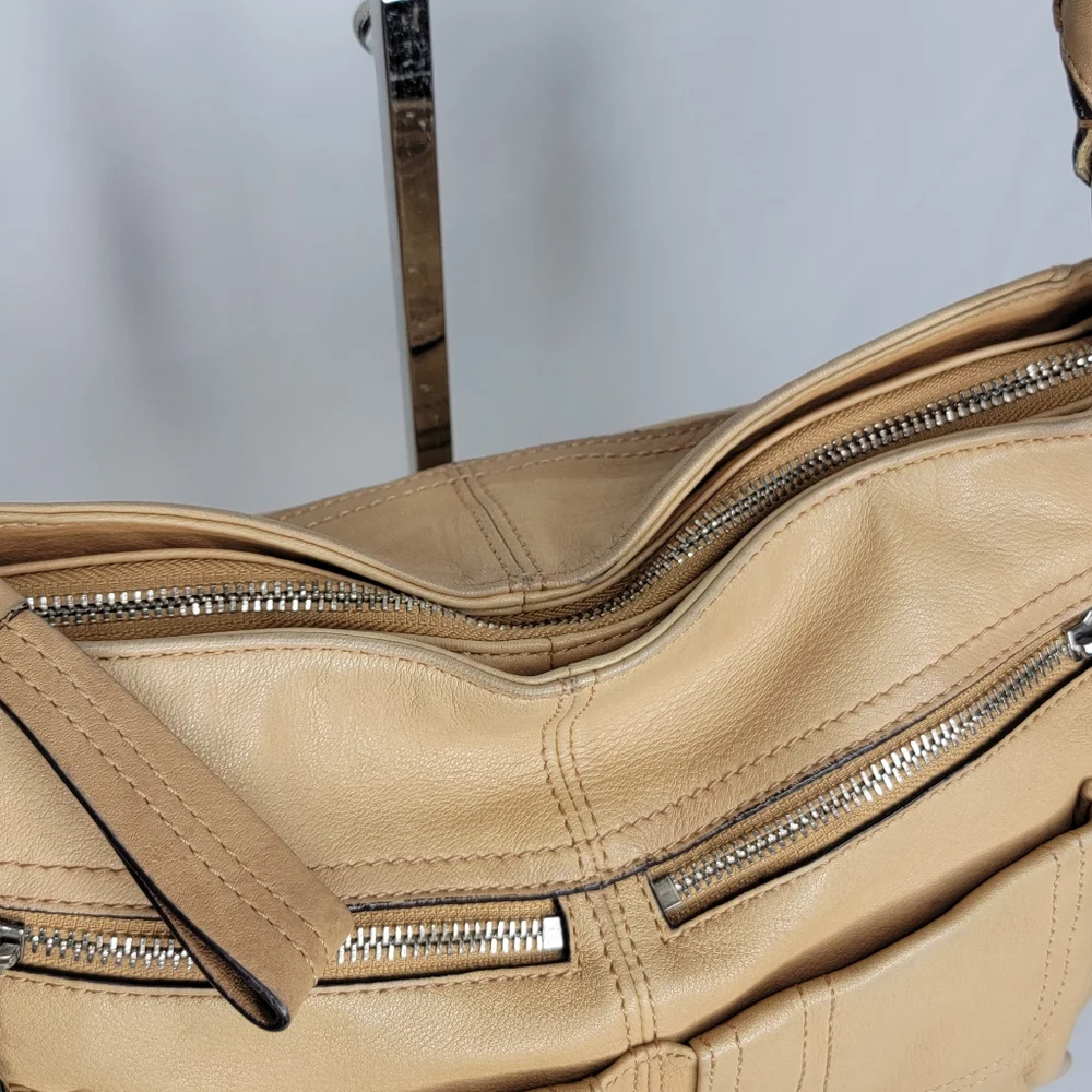 Tan B. Makowsky‎ Leather Satchel P21